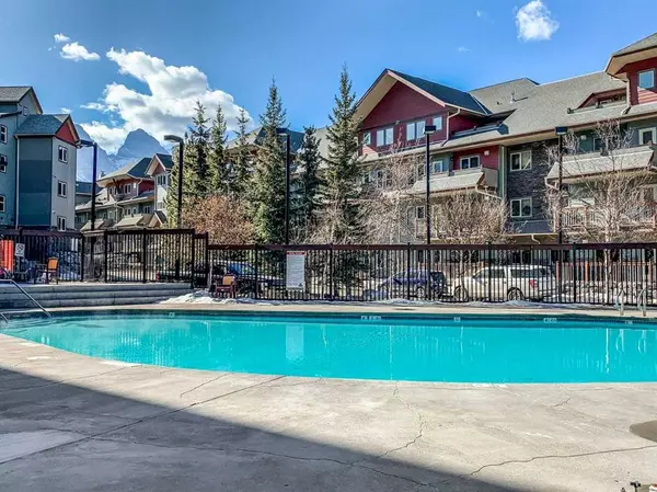 Canmore, AB T1W 0G2,101 Montane Road #221