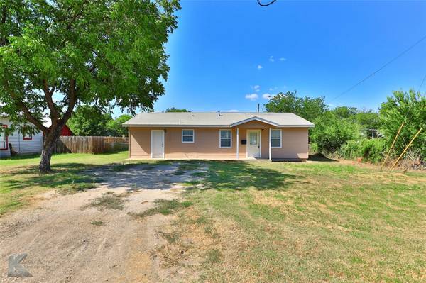 232 W 6th Street, Baird, TX 79504