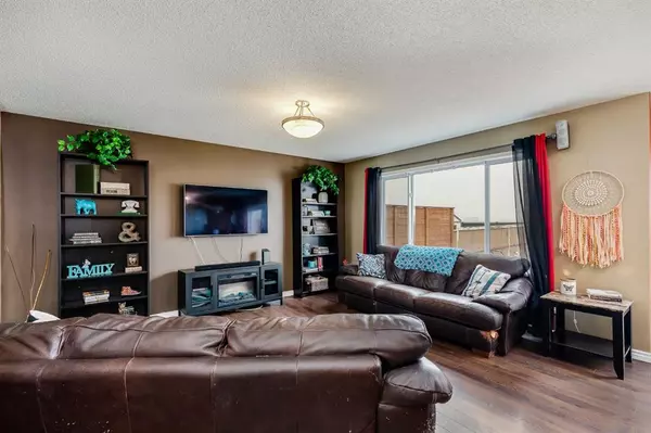 Airdrie, AB T4B3A1,514 Stonegate RD NW