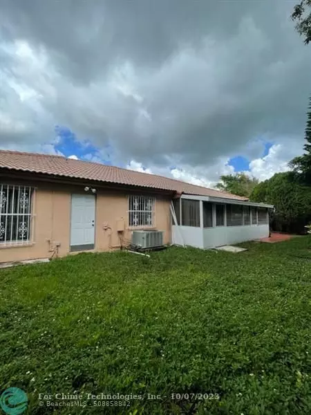 Miami, FL 33182,993 NW 123rd Ct