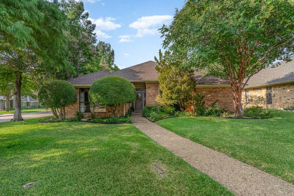 3911 Bobbin Lane, Addison, TX 75001