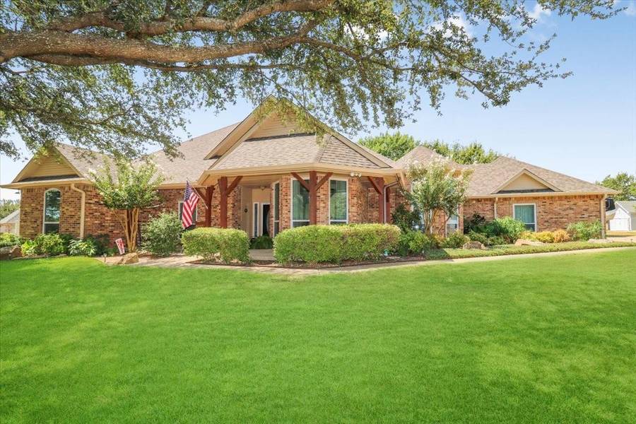 445 Country Ridge Lane, Red Oak, TX 75154