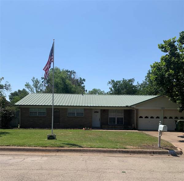 2800 N Murco Drive, Mineral Wells, TX 76067