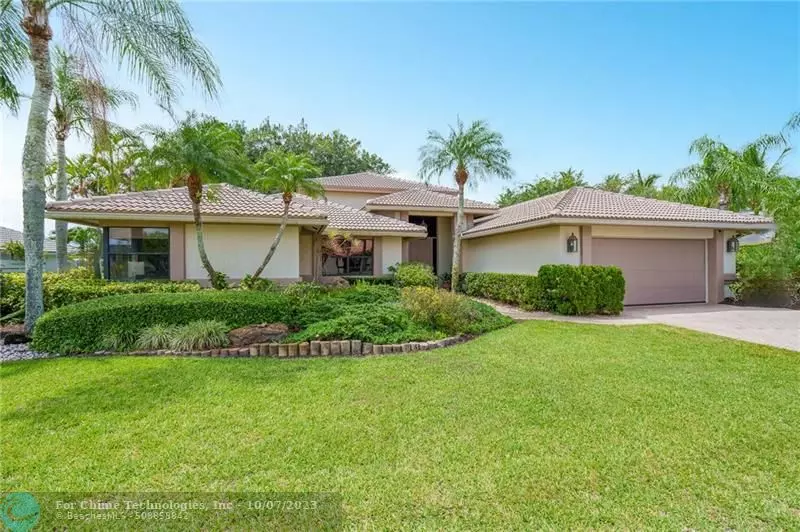 10870 W River Glenn Dr, Boca Raton, FL 33428