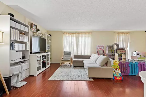 Calgary, AB T3K 1N9,291 Beddington CIR NE