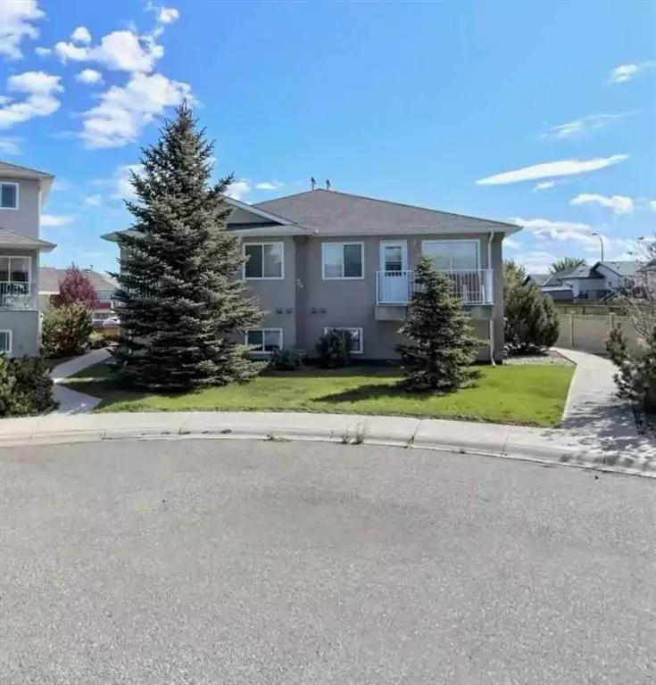 Lethbridge, AB T1J 4Y3,54 Highlands PL W #1,2,3,4