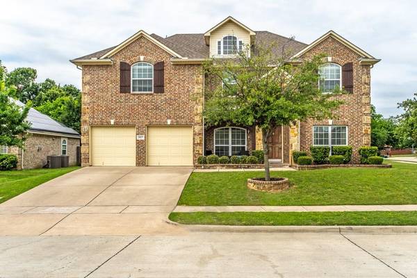 2827 Kaitlin Way, Grand Prairie, TX 75052