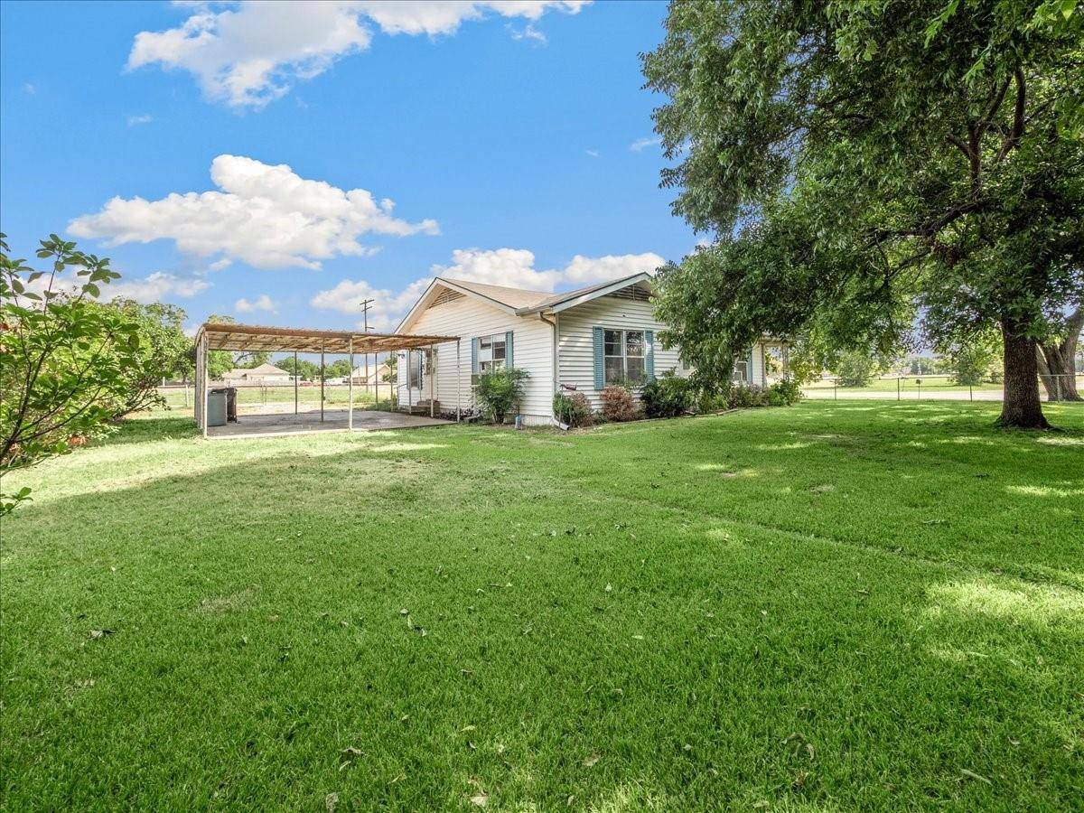 Kerens, TX 75144,100 S Throckmorton Avenue