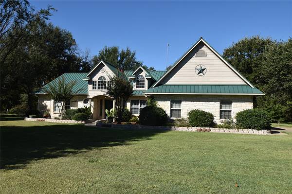 2051 SE CR 3310, Kerens, TX 75144