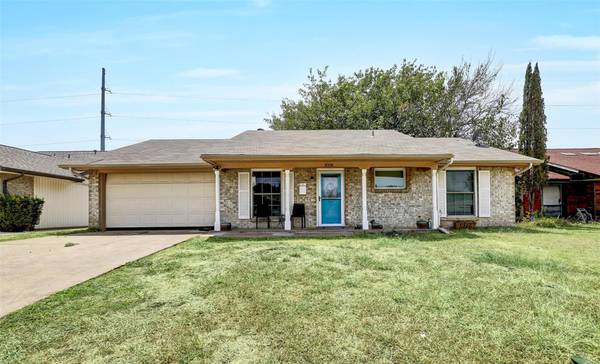 3006 Gregory Lane, Grand Prairie, TX 75052