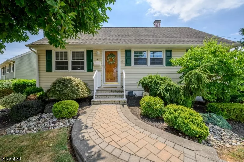 223 Raynor St, Woodbridge Twp., NJ 08830