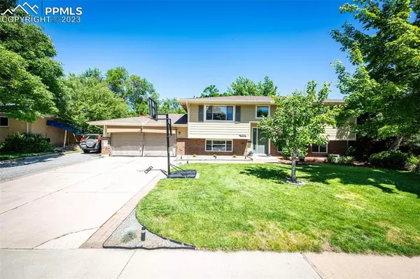 Centennial, CO 80122,7080 S Penrose CT