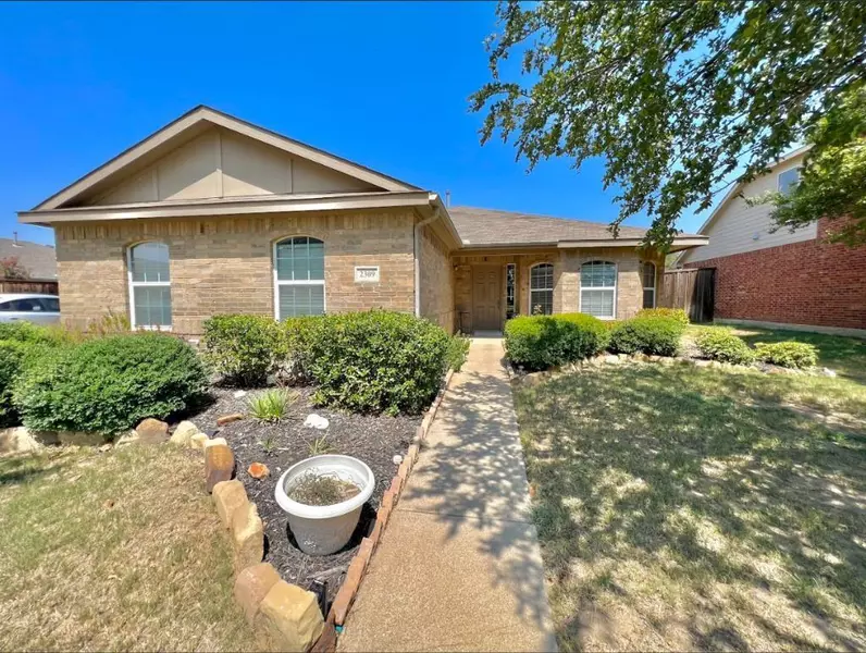 2309 Del Mar Court, Denton, TX 76210