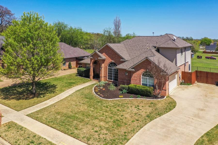 7660 Bridlewood Court, North Richland Hills, TX 76182