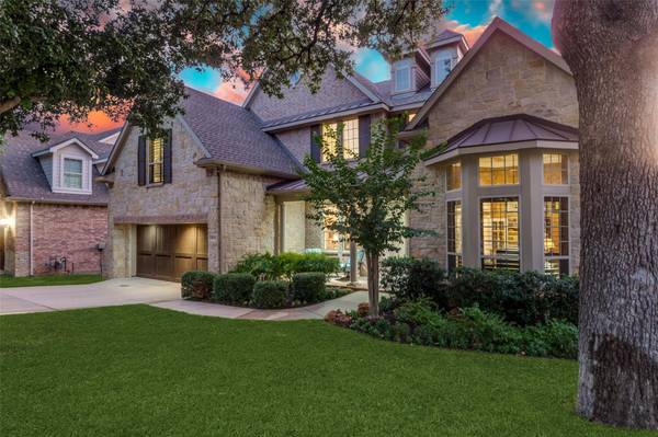 831 Spring Creek Drive, Grapevine, TX 76051