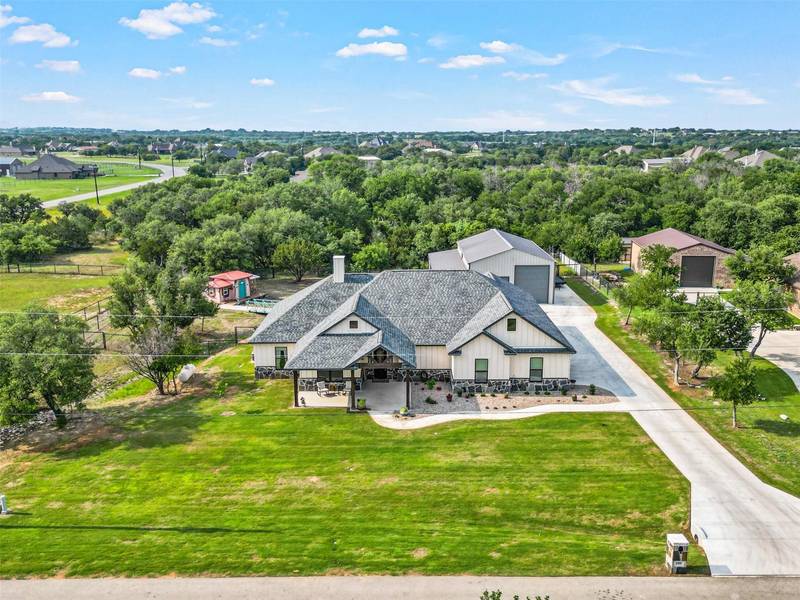 105 Fawna Drive, Azle, TX 76020