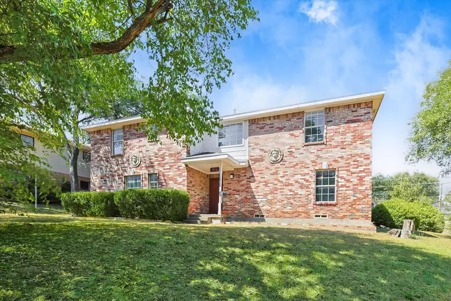 3516 Rio Grande Circle, Dallas, TX 75233