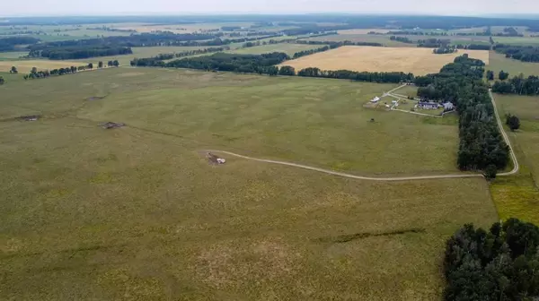 Rural Mountain View County, AB T0M 1X0,34133 Range Road 55