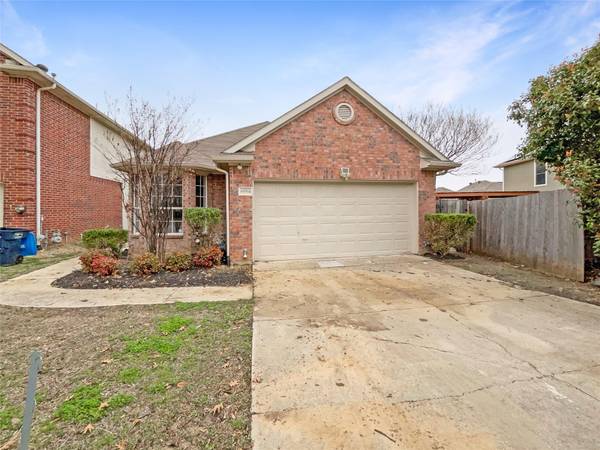 6954 Teal Drive, Fort Worth, TX 76137