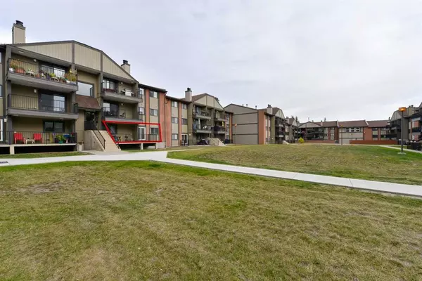 Calgary, AB T2W 5H1,13045 6 ST SW #4114