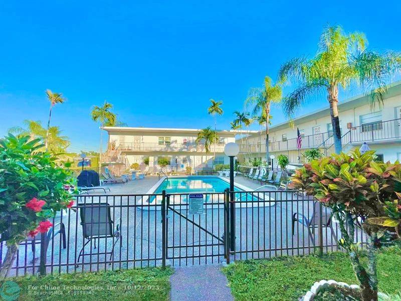 2240 Johnson St  #104,  Hollywood,  FL 33020