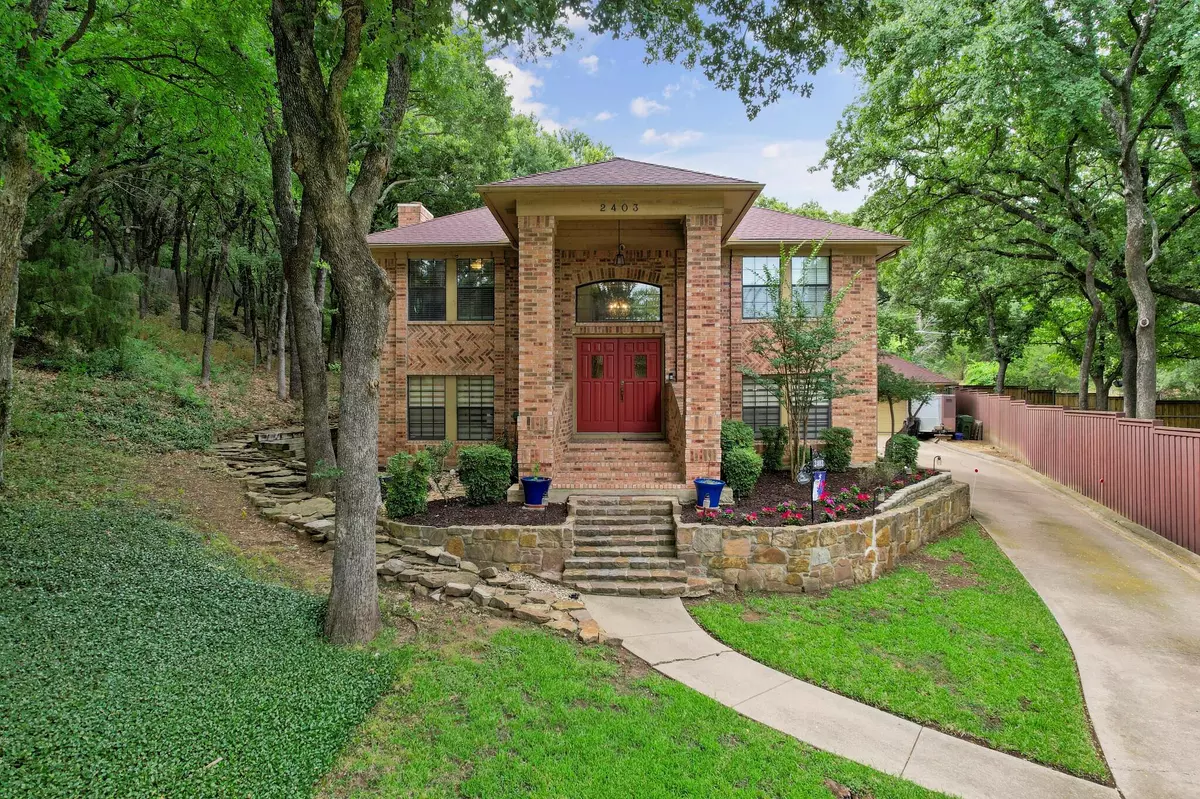 Arlington, TX 76006,2403 Winding Hollow Lane