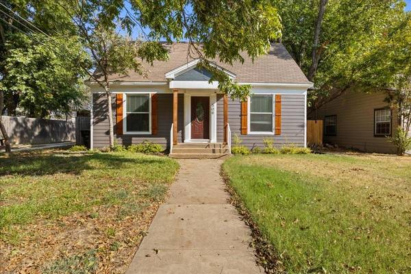 506 W Earl Street, Cleburne, TX 76033