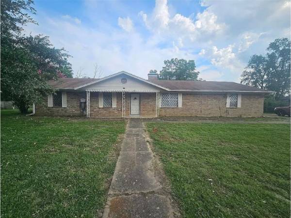 802 W 9th Street,  Clarksville,  TX 75426