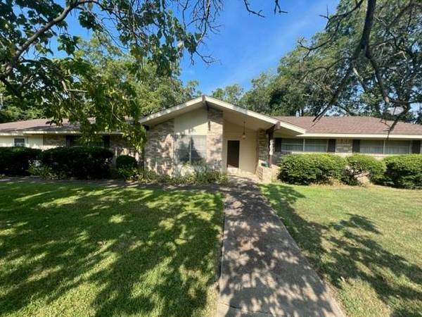 Cooper, TX 75432,550 SW 9th Street