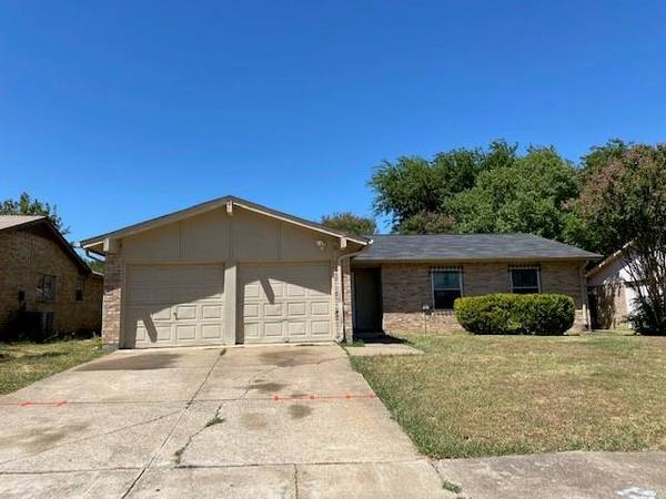 1011 Shenandoah Drive, Arlington, TX 76014