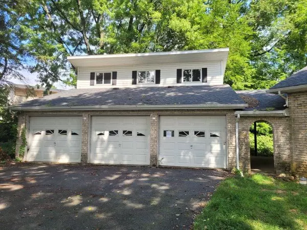 Upper Macungie Twp, PA 18104,5833 Hill Drive