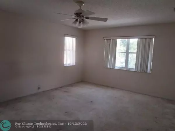 Greenacres, FL 33463,103 Woodlake Cir