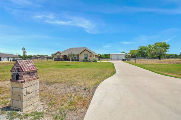 220 Hidden Meadow Trail, Leonard, TX 75452