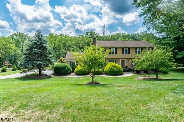 219 Grandview Dr, Branchburg Twp., NJ 08853