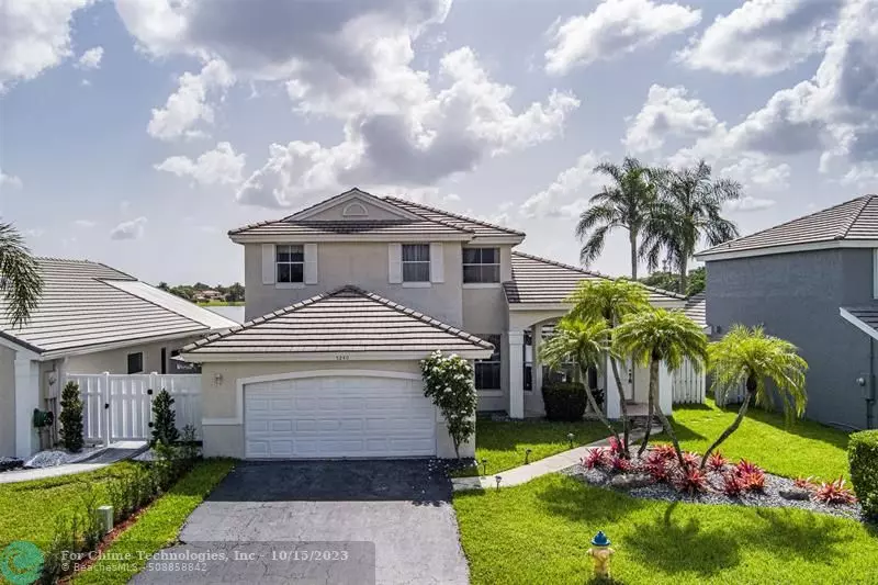 5240 NW 53rd Ave, Coconut Creek, FL 33073