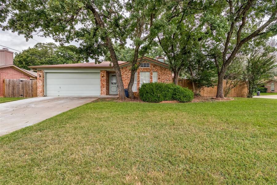 1100 Glen Creek Drive, Mansfield, TX 76063