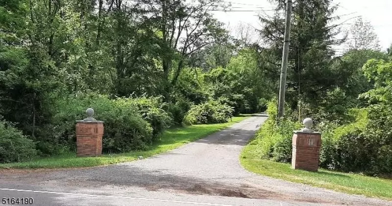 477-1 Mine Brook Rd, Bernardsville Boro, NJ 07924