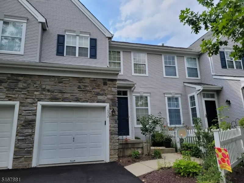 1602 Yarrow Cir, South Brunswick Twp., NJ 08810