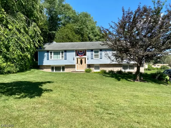 9 Lambert Rd, Blairstown Twp., NJ 07825