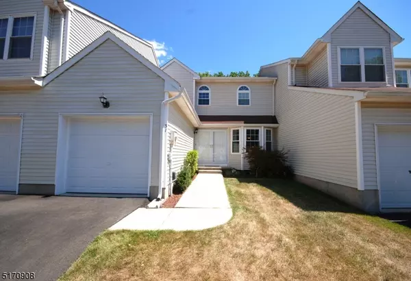 31 Iroquois Trl, Branchburg Twp., NJ 08876