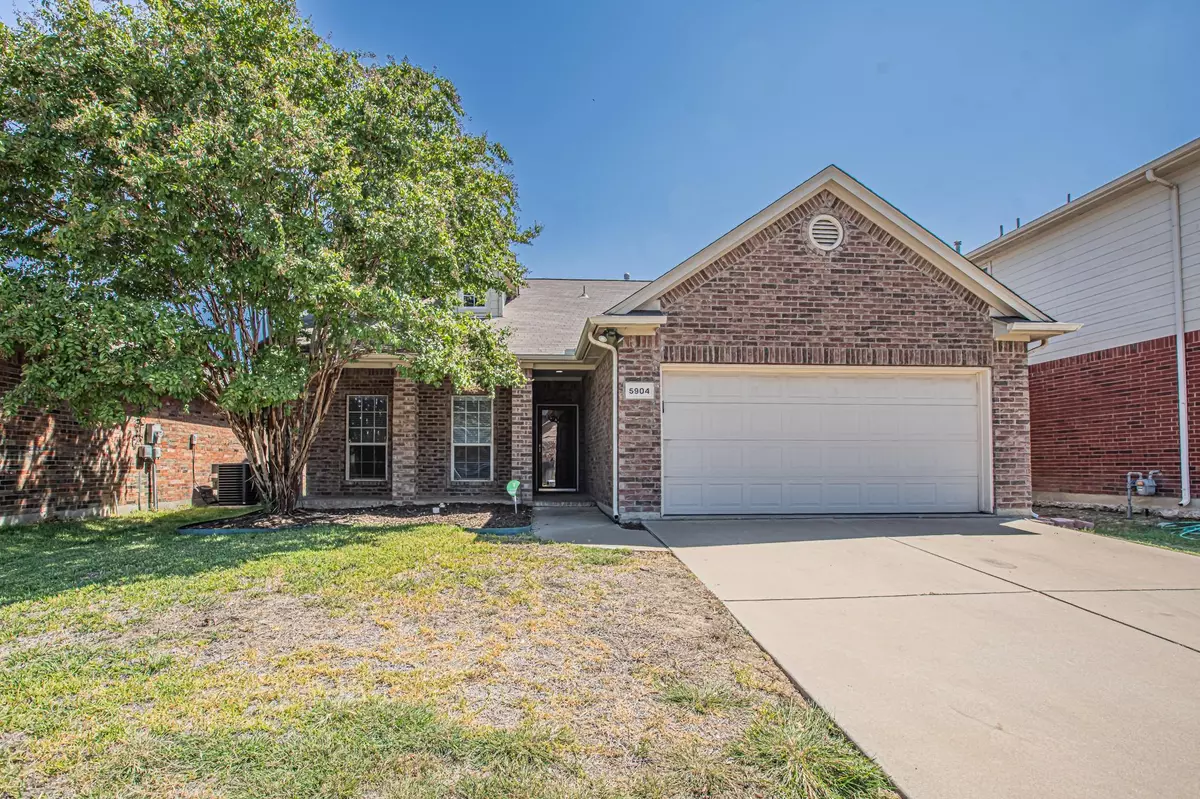 Fort Worth, TX 76131,5904 Center Ridge Drive