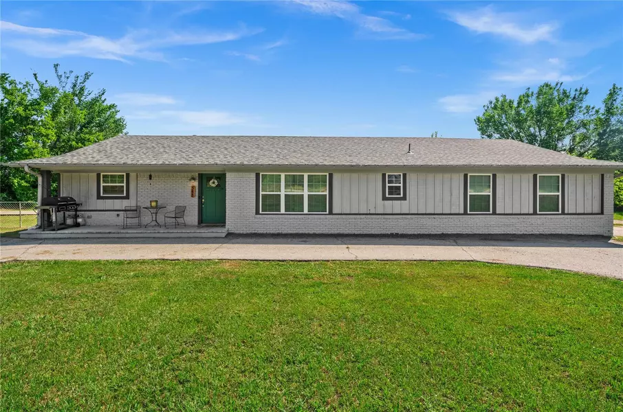 545 E US Highway 175, Eustace, TX 75124