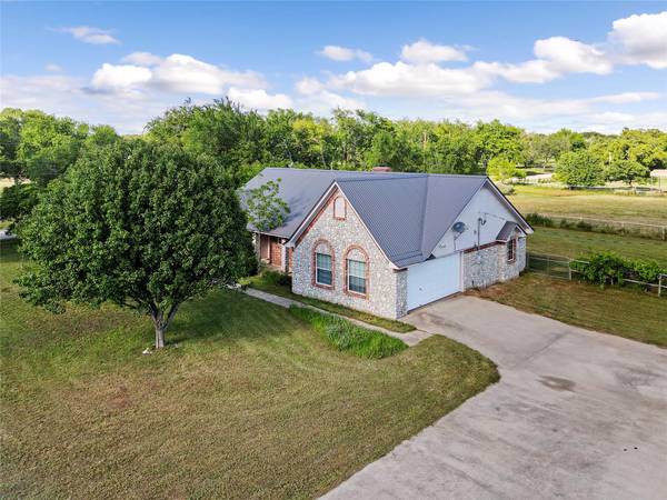 103 Threatt Lane,  Weatherford,  TX 76088