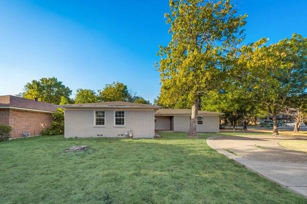 411 Longworth Boulevard, Duncanville, TX 75116