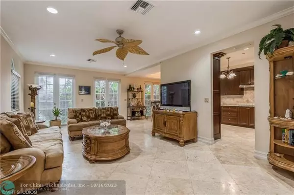 Lauderdale By The Sea, FL 33308,231 Garden Ct  #231