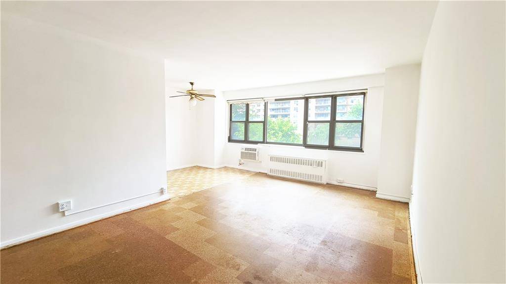 Brooklyn, NY 11224,464 Neptune AVE #2H