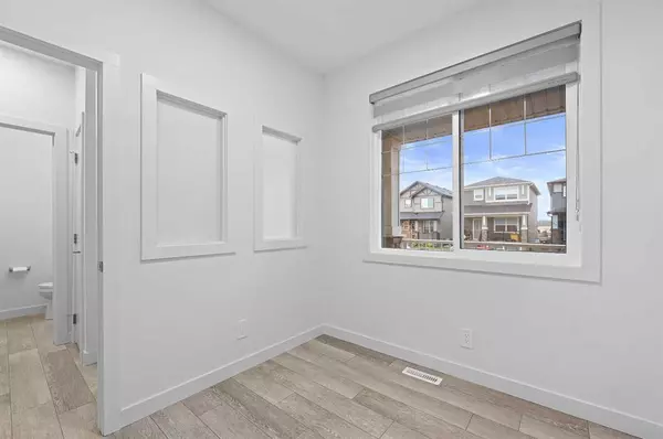 Calgary, AB T2X4A4,68 Legacy Glen PL SE