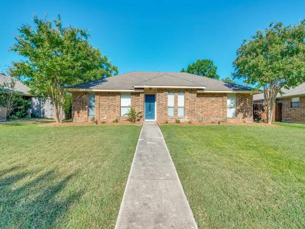 3127 Landover Drive, Carrollton, TX 75007