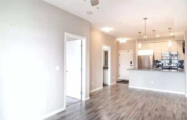 Calgary, AB T3M 2R1,10 Mahogany Mews SE #306