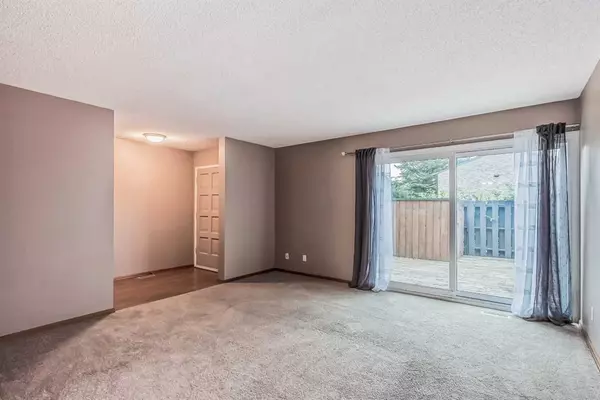 Calgary, AB T2H 1N6,210 86 AVE SE #139